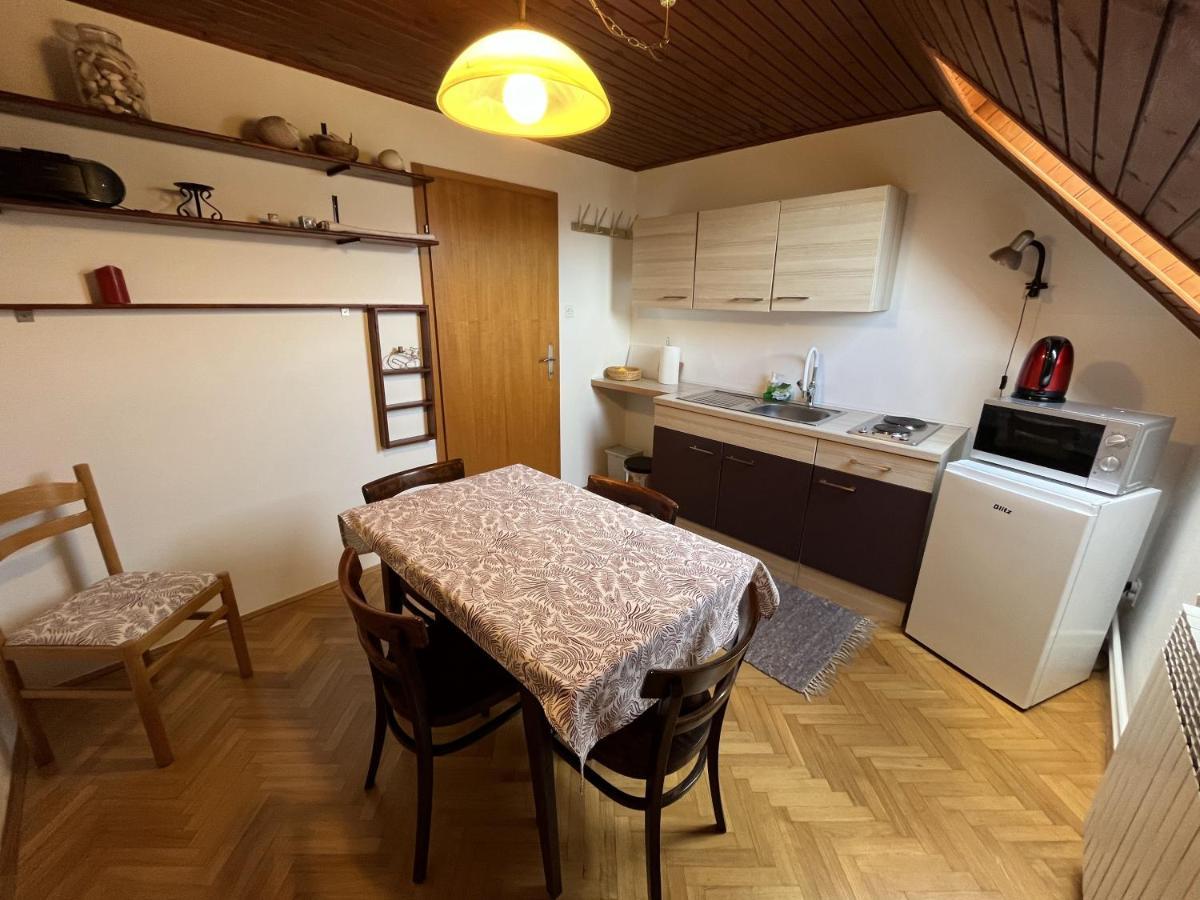 Cozzy Apartment In Nature Zagreb Bagian luar foto